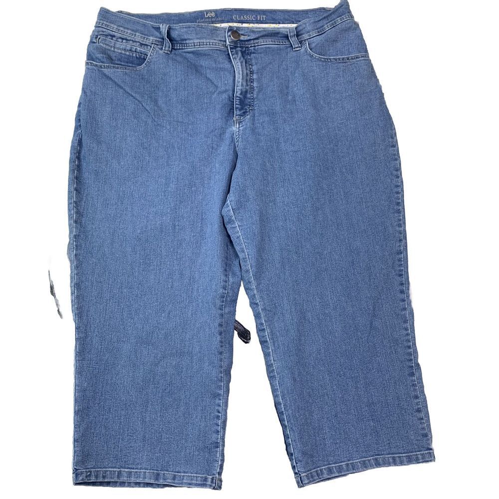 Lee Jeans Womens 10 Capri Classic Fit Mid Rise Dark Wash Blue Denim Stretch
